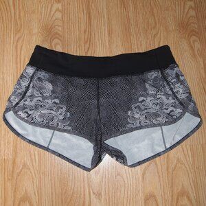 Lululemon Athletica Florence‎ Speed Up Running Shorts